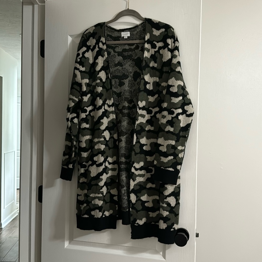 Women’s Mudpie Camouflage Sweater